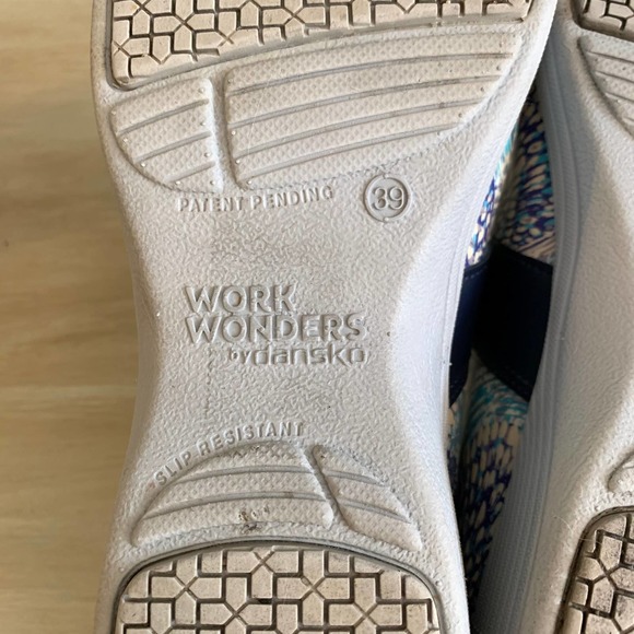 Work Wonders by Dansko Clog - Picture 6 of 8